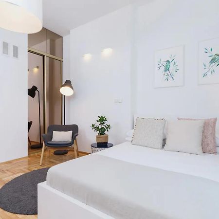 Private Parking - Old Town - Sw Krzyza 16 Street Apartment คราคูฟ ภายนอก รูปภาพ