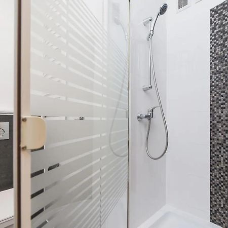 Private Parking - Old Town - Sw Krzyza 16 Street Apartment คราคูฟ ภายนอก รูปภาพ